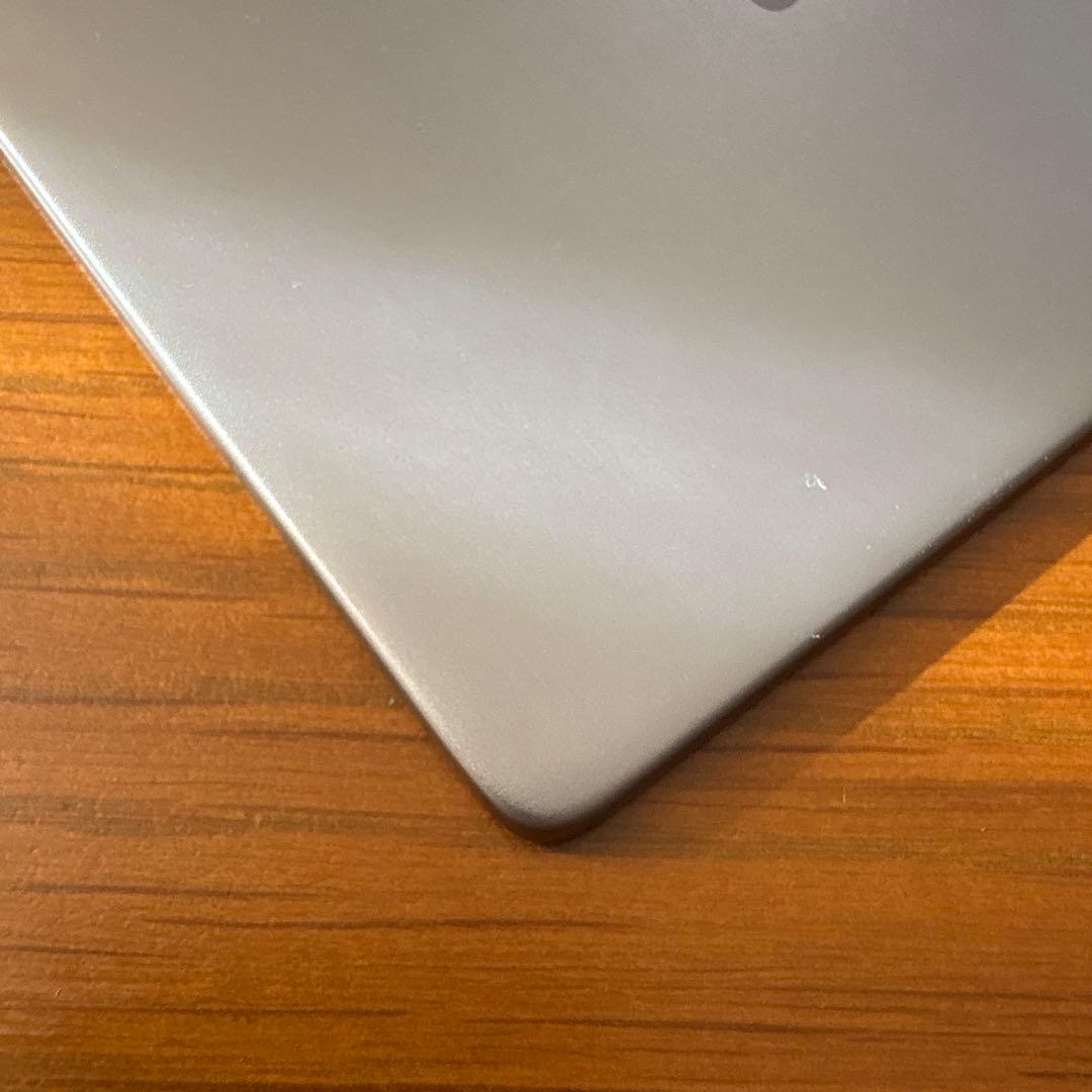 美品 Kindle Oasis 第10世代 32GB WiFi + 4G 広告無