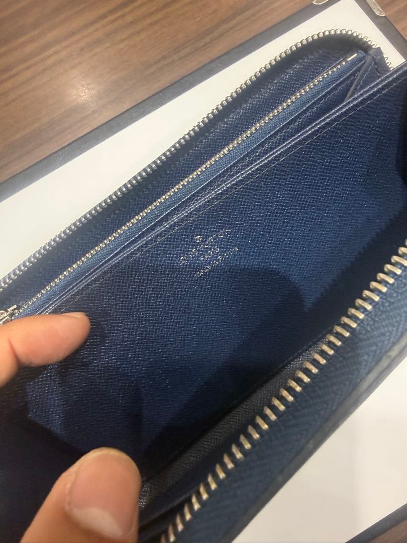 エピレザー ネイビー 長財布