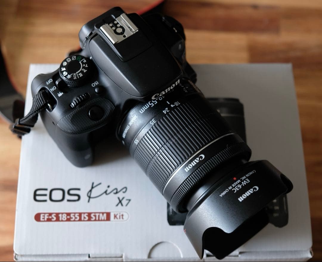 Canon デジタル一眼レフカメラ EOS Kiss X7 レンズキット