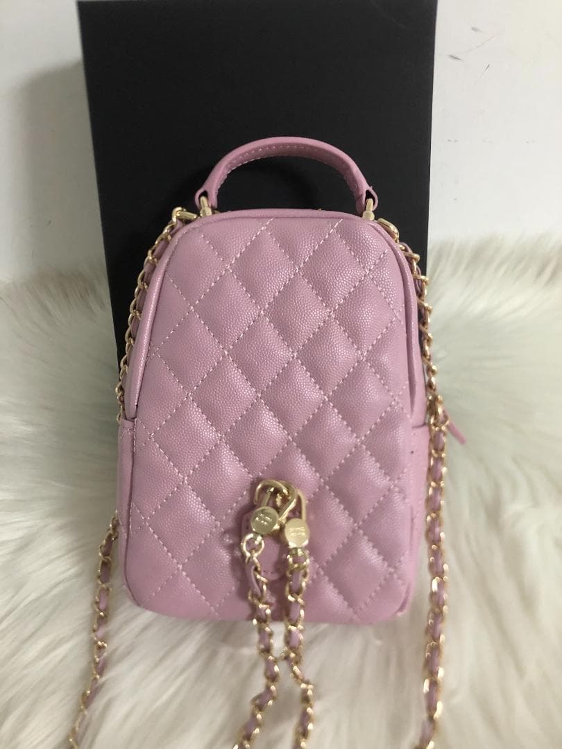 ノベルティー　ピンク　バッグ　ダーブラ　レザー　レディース　綺麗