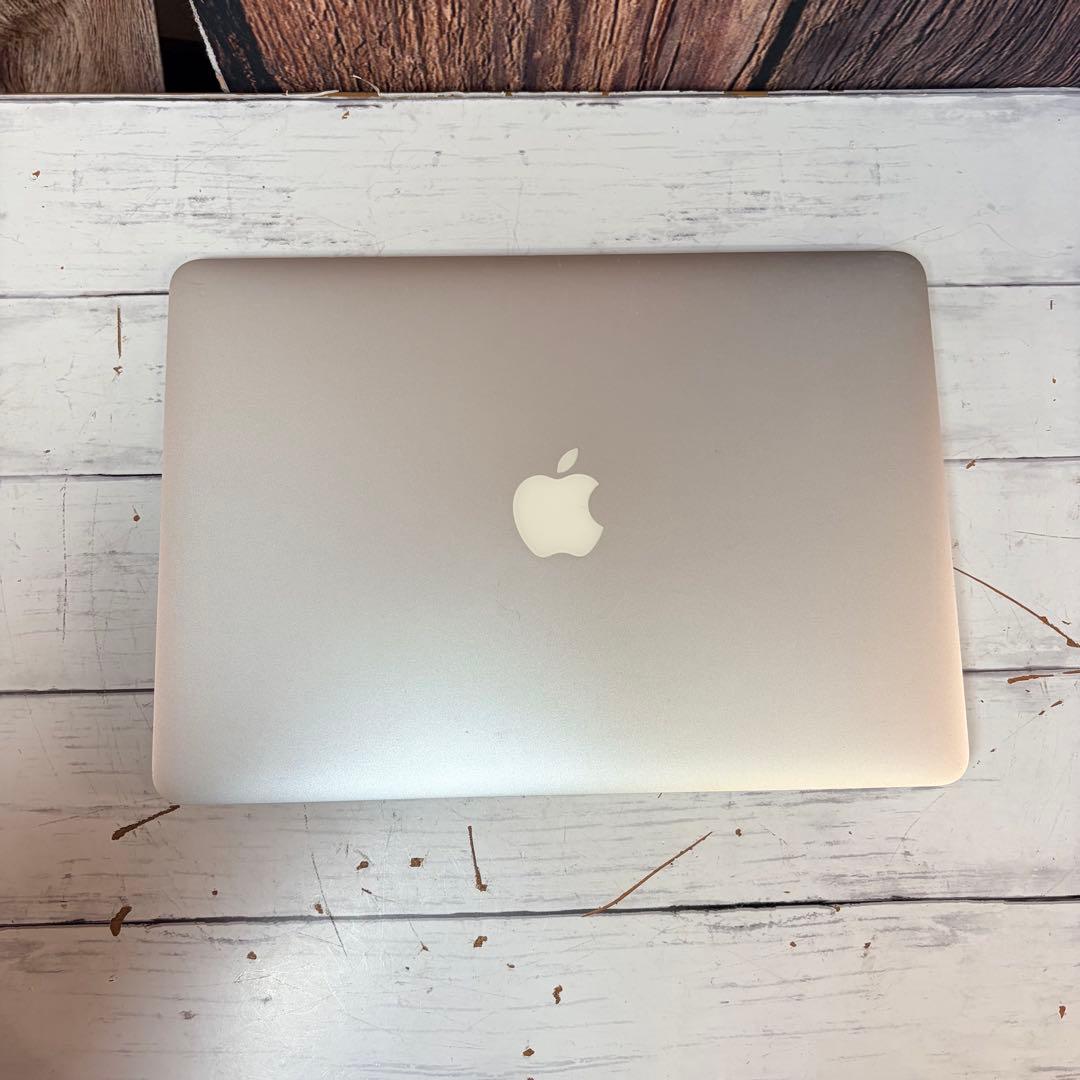 Apple MacBook AIR 2010 13インチ 256GB シルバー