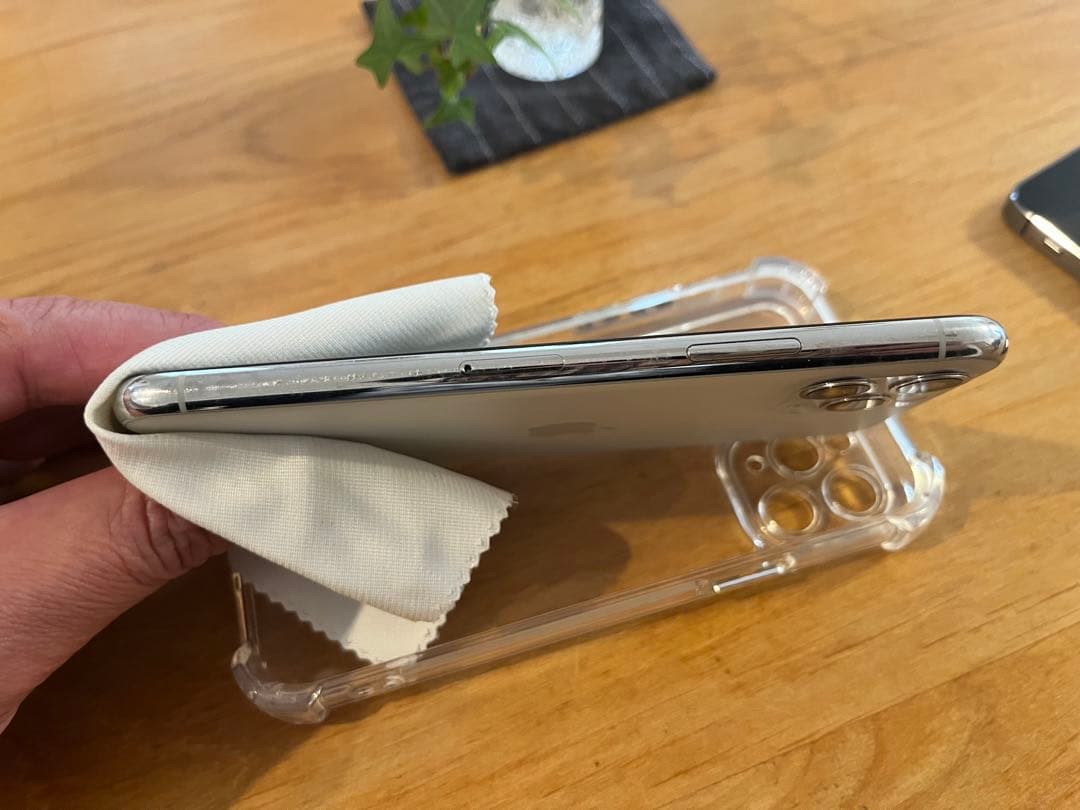 Apple iPhone 11 Pro シルバー256g本体