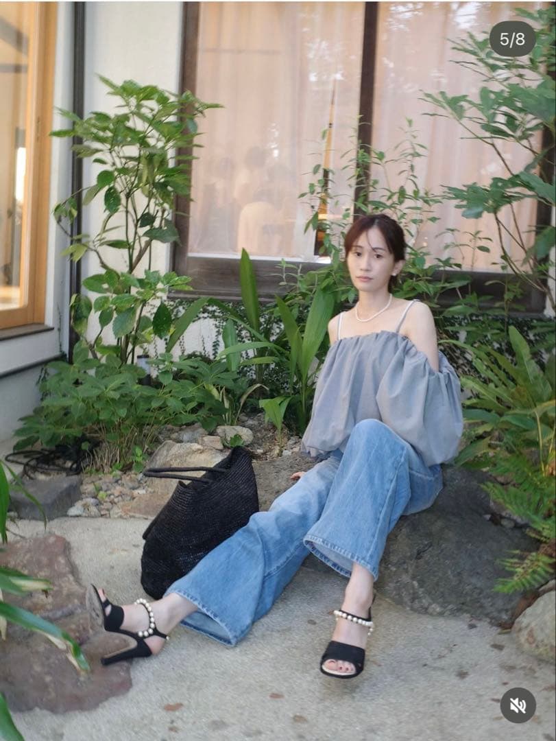 Anuansオフショルダートップス