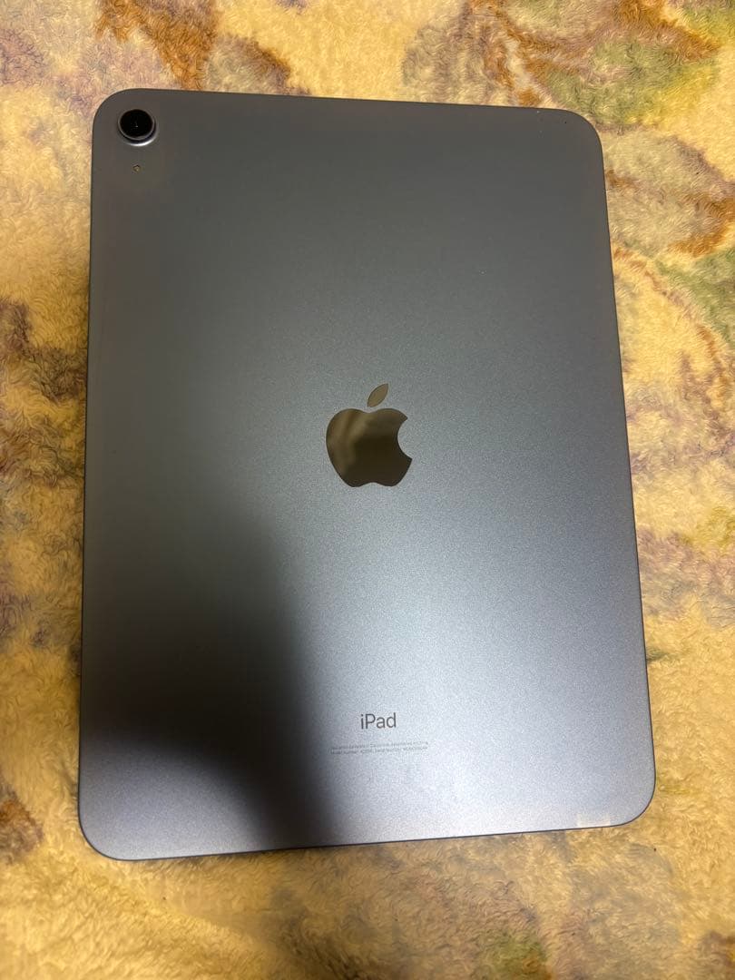 Apple iPad (第10世代) ブルー カバー付き本日限定価格