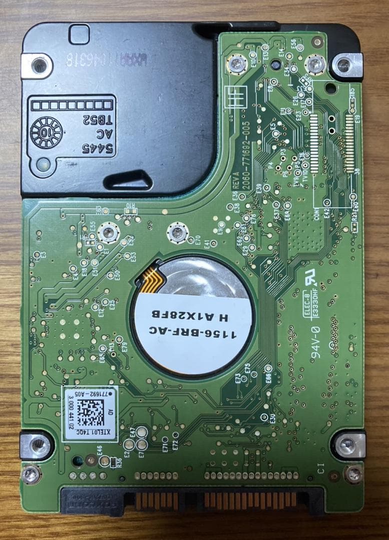 Western Digital WD10TPVT（2.5インチ HDD 1TB）