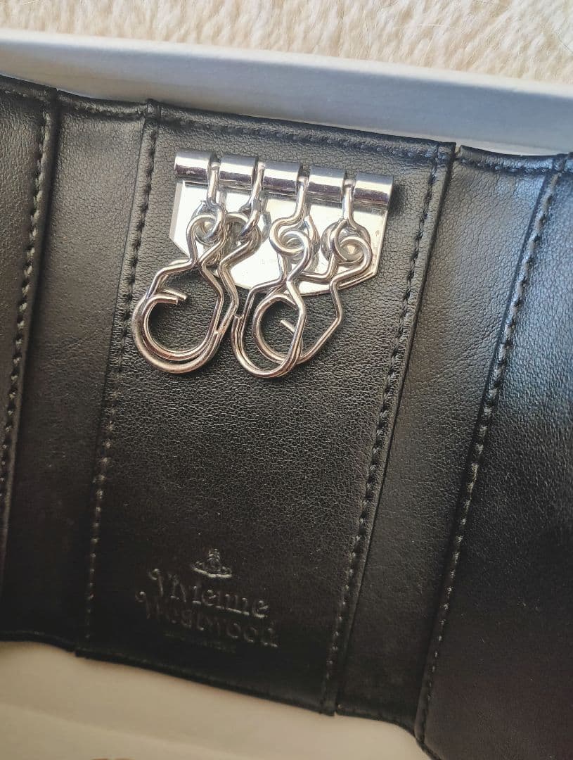 新品未使用箱付き ヴィヴィアンウエストウッド 4連 キーケース タータンチェック