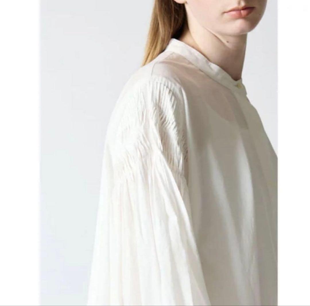 mizuiro ind ピンタックパフスリーブシャツ オフホワイト