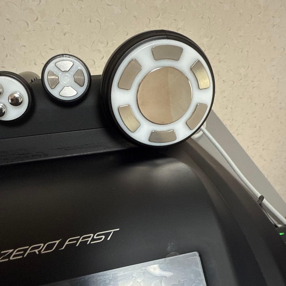 CELL ZERO FAST セルゼロファスト　美顔器　痩身　リフトアップ