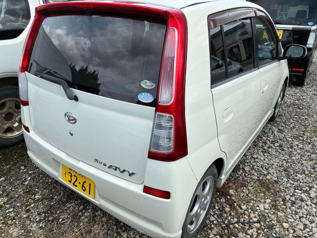 ミラ　アヴィ　マニュアル　4WD 車検付き