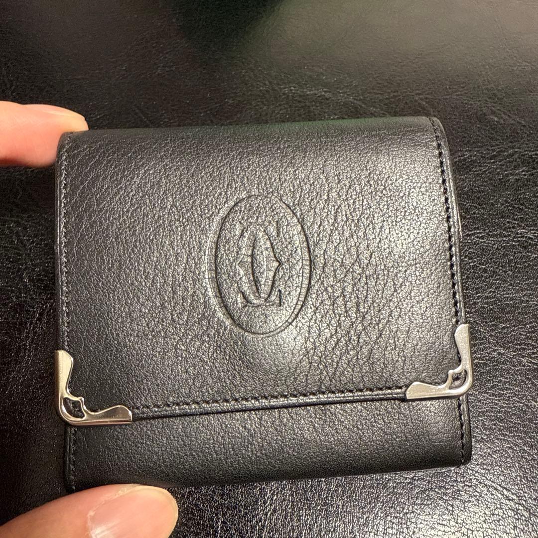 Cartier カルティエ ロゴエンボスレザーケース