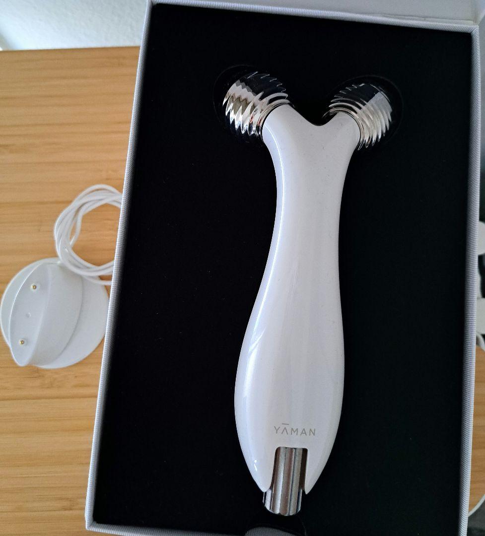 YA-MAN ヤーマン　家庭用美容器 WAVY EP-15W　フェイス＆ボディ用