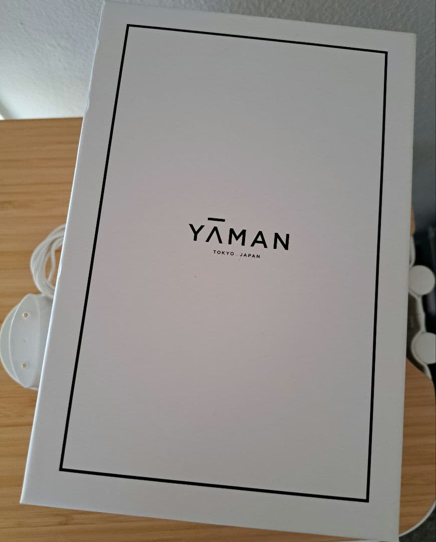 YA-MAN ヤーマン　家庭用美容器 WAVY EP-15W　フェイス＆ボディ用