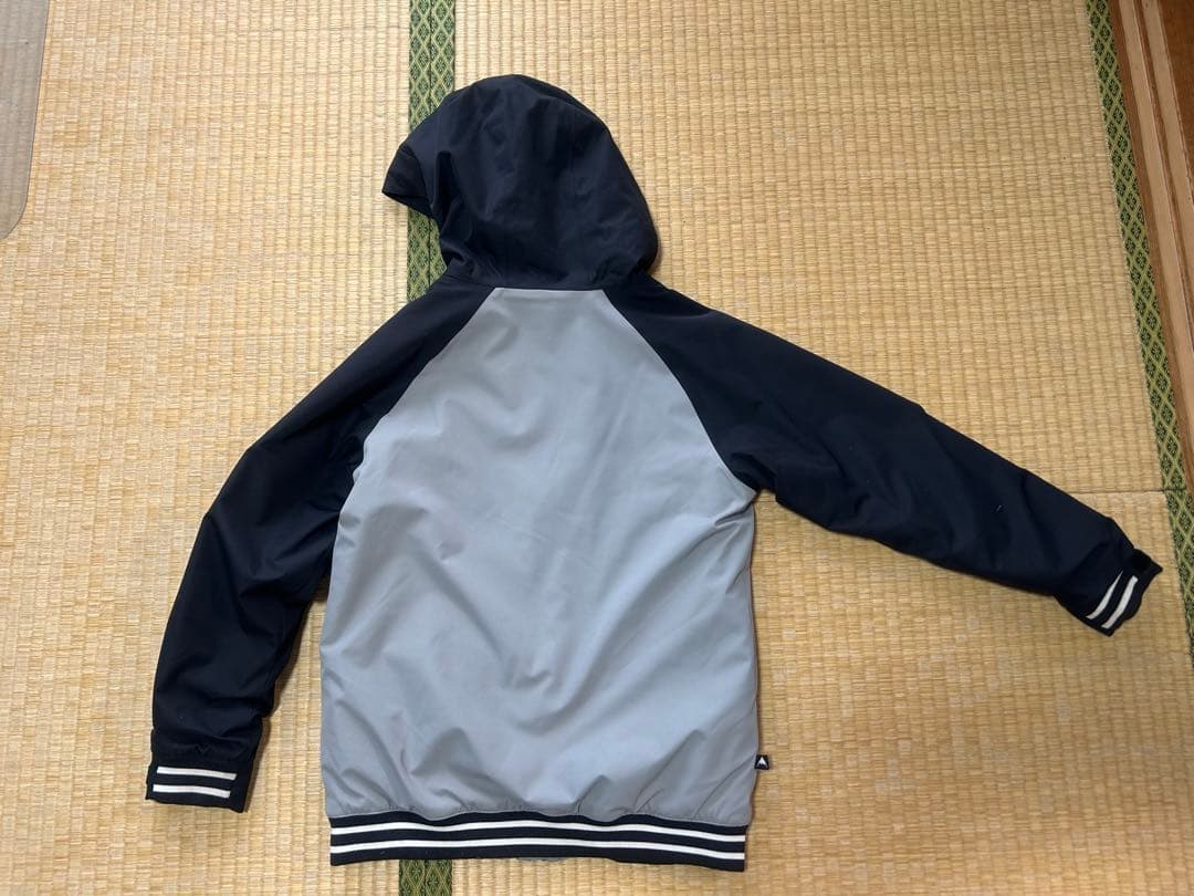 BURTON　バートン　スノーボードウェアー　上下セット　キッズ　Mサイズ140