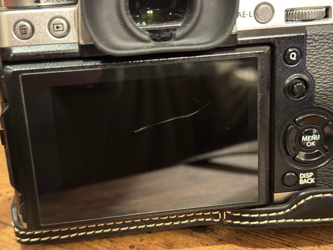 FUJIFILM X-T3 ミラーレス一眼 レンズ、ケース、予備バッテリー付き