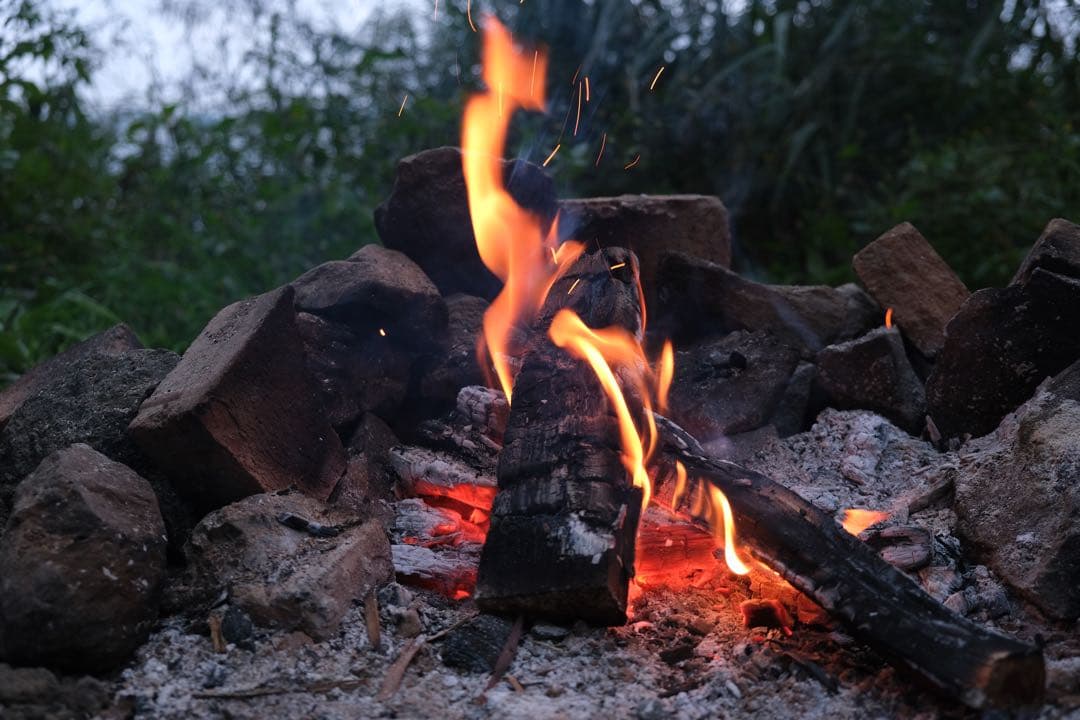 FUJIFILM X-T3 ミラーレス一眼 レンズ、ケース、予備バッテリー付き