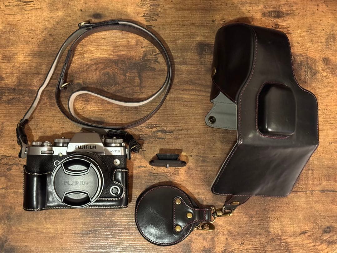 FUJIFILM X-T3 ミラーレス一眼 レンズ、ケース、予備バッテリー付き