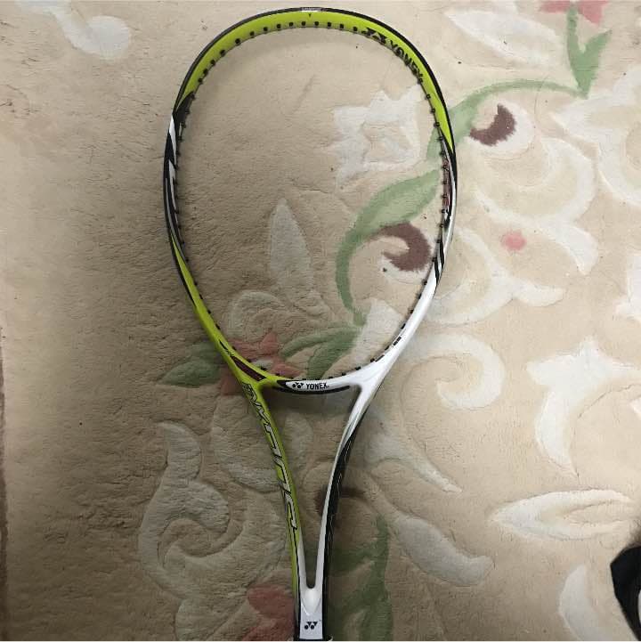 ソフトテニスラケット アイネク70s 後衛用