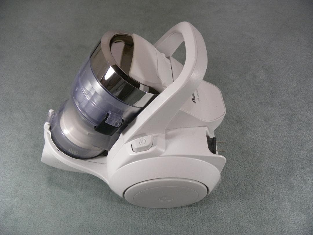 Panasonicサイクロン掃除機MC-SR590Kからまないブラシ