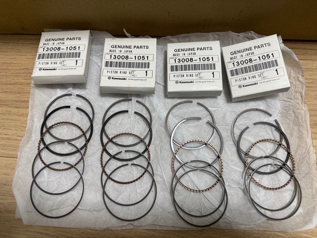 カワサキ純正 新品ピストンリング 4個セットゼファー400 GPZ400F