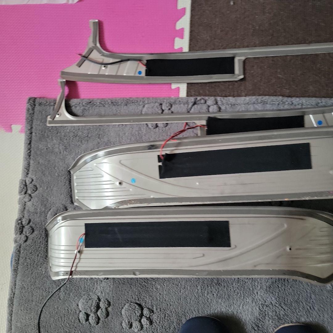 アルファード30系　スカッフプレート とドアインナーカバー