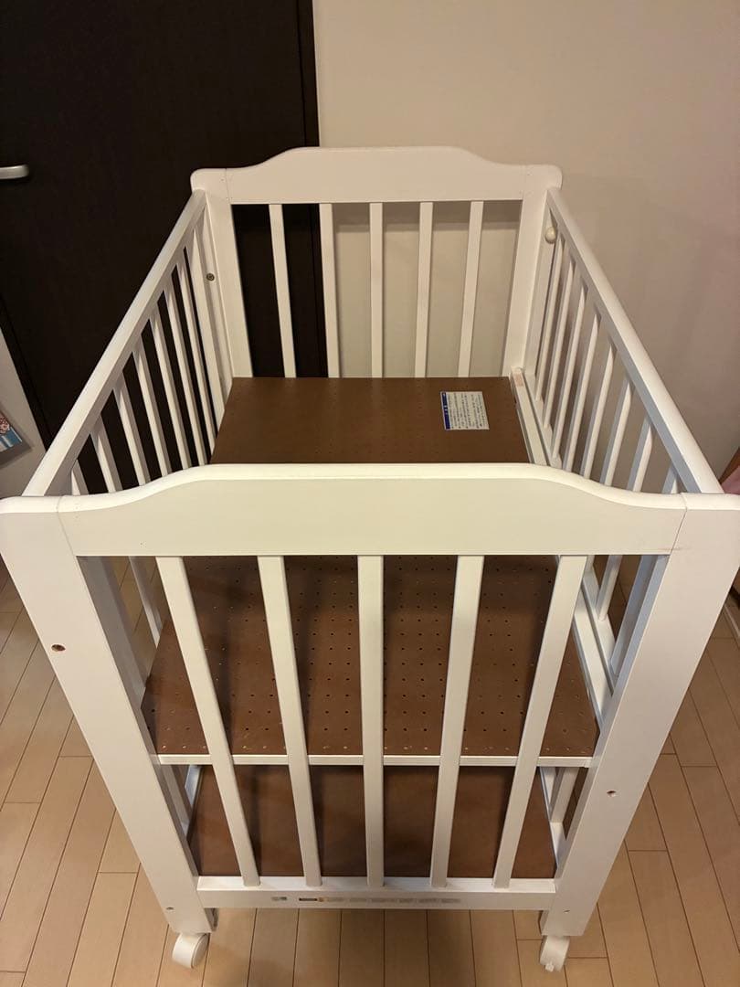 ベビー用寝具・ベッド f