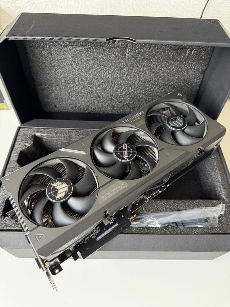 グラフィックボード・グラボ・ビデオカード ASUS TUF GAMING GEFORCE RTX 4090 OC 24GB