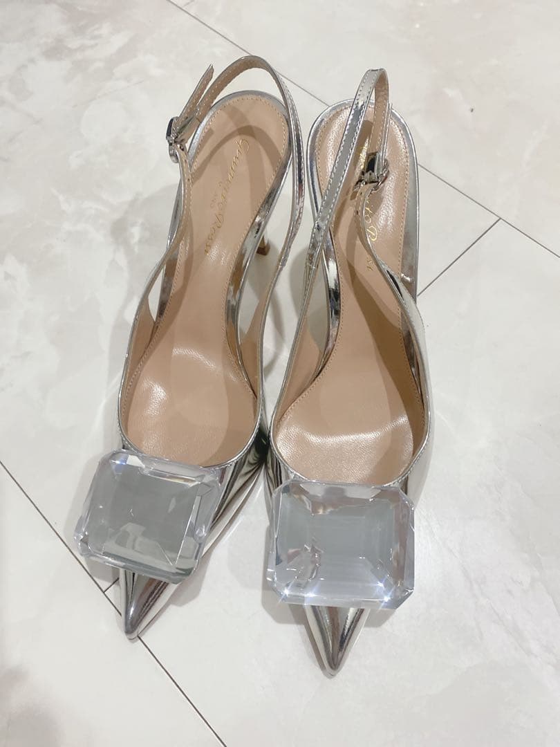 ジャンヴィトロッシ ☆ジェムストーンパンプス37シルバー