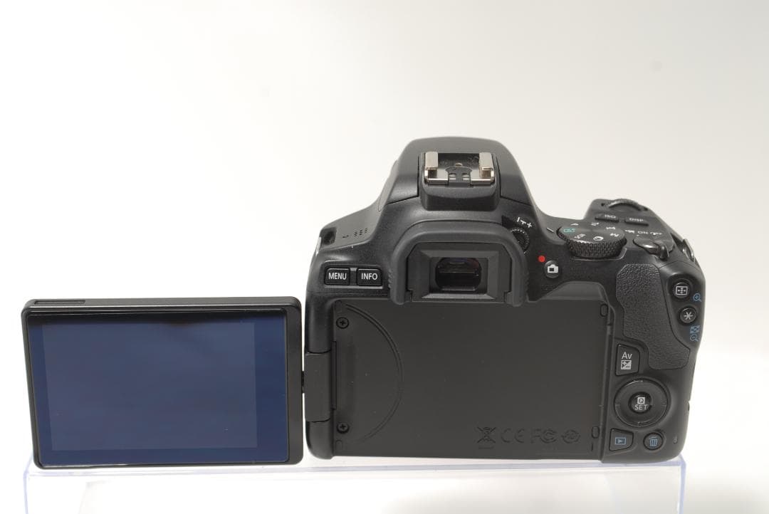 ☘️Wi-Fi搭載✨バッグ付☘️Canon kiss x10 ダブルレンズ