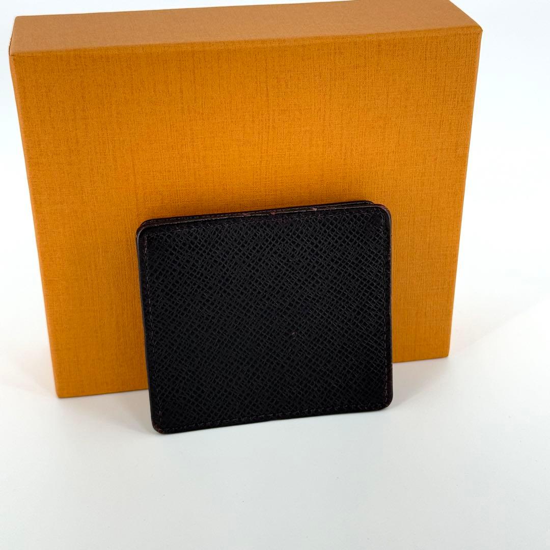 美品 ルイヴィトン タイガ ケース ポルトモネ ボワット アカジュー 紫