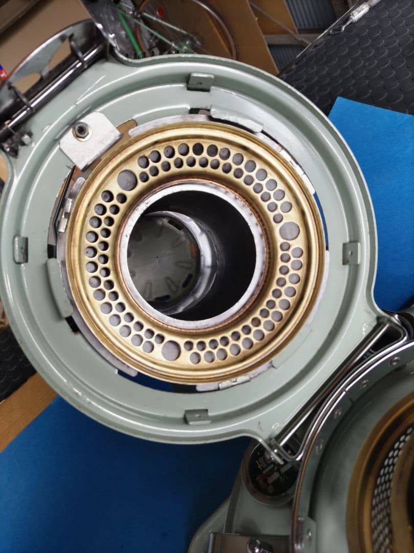 アラジンブルーフレームヒーターストーブ