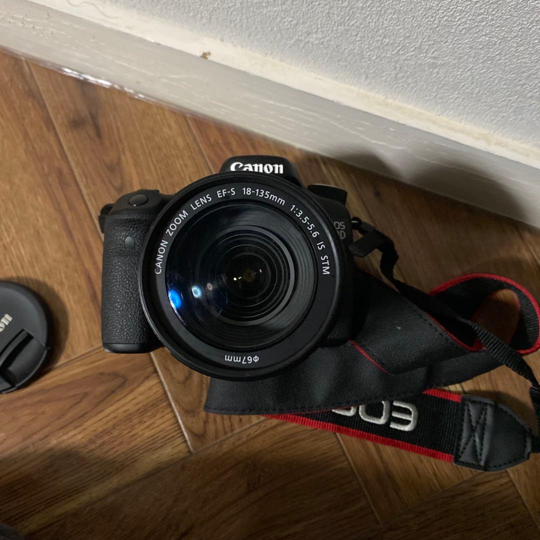 Canon EOS 70D＋18-135mm レンズキット カメラホルスター付き