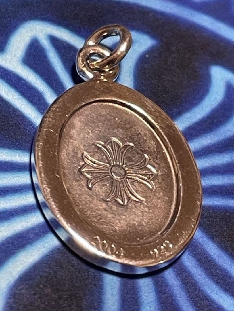 クロムハーツ　エンジェルメダルオーバルV2 シルバー925 ダイヤ　パヴェ