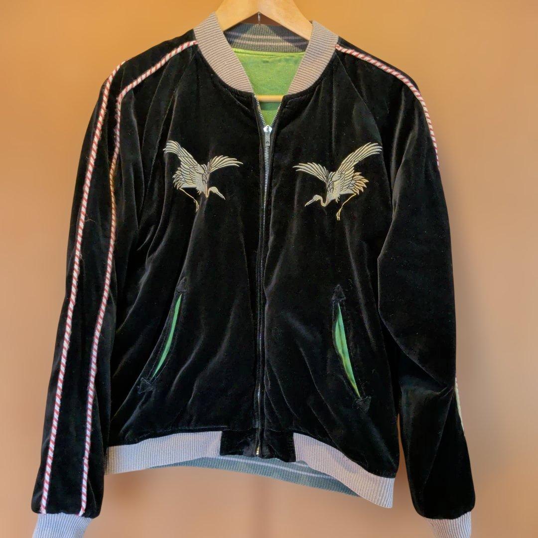 黒の別珍スカジャン