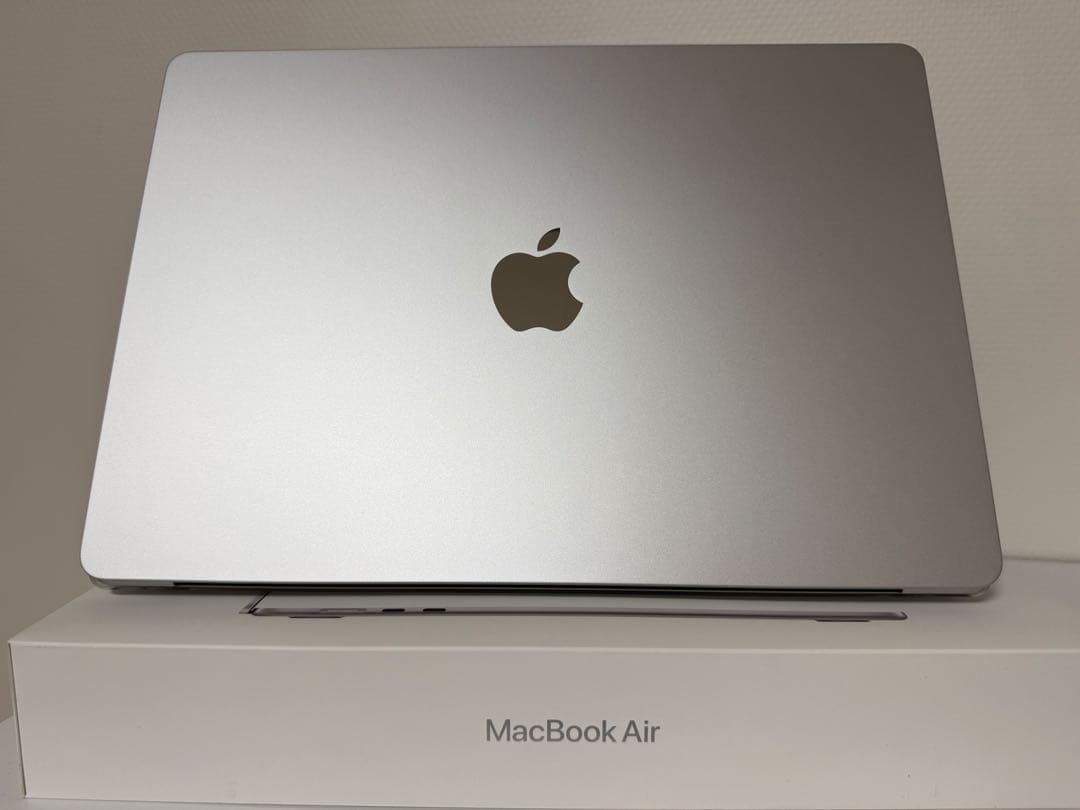 MacBookAirM3 15インチ　美品　シルバー 16GB 256GB