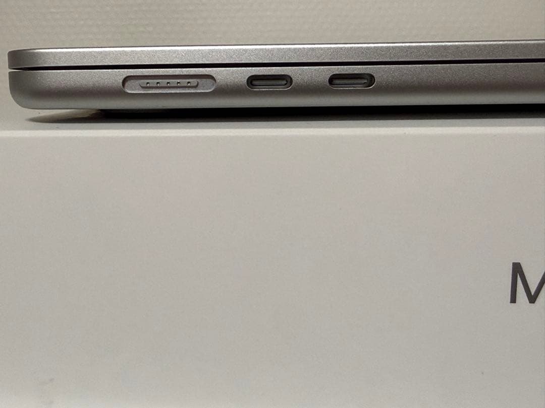 MacBookAirM3 15インチ　美品　シルバー 16GB 256GB