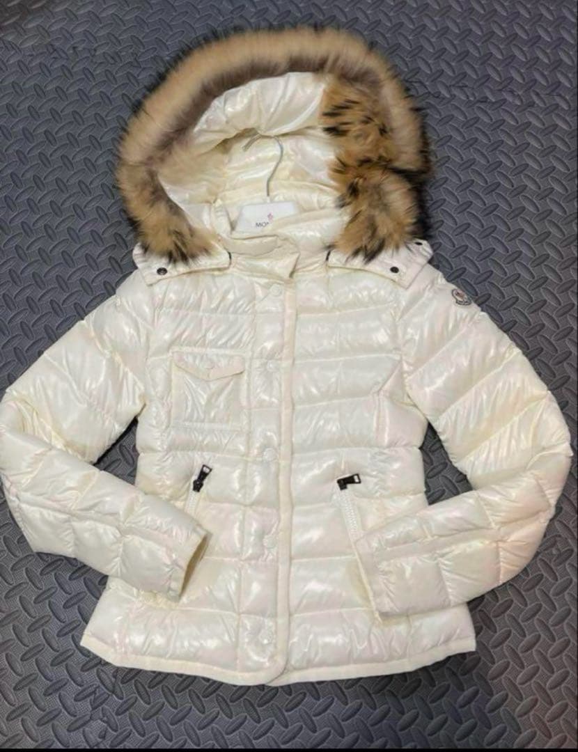 진*화様 モンクレール　ファー　ダウン