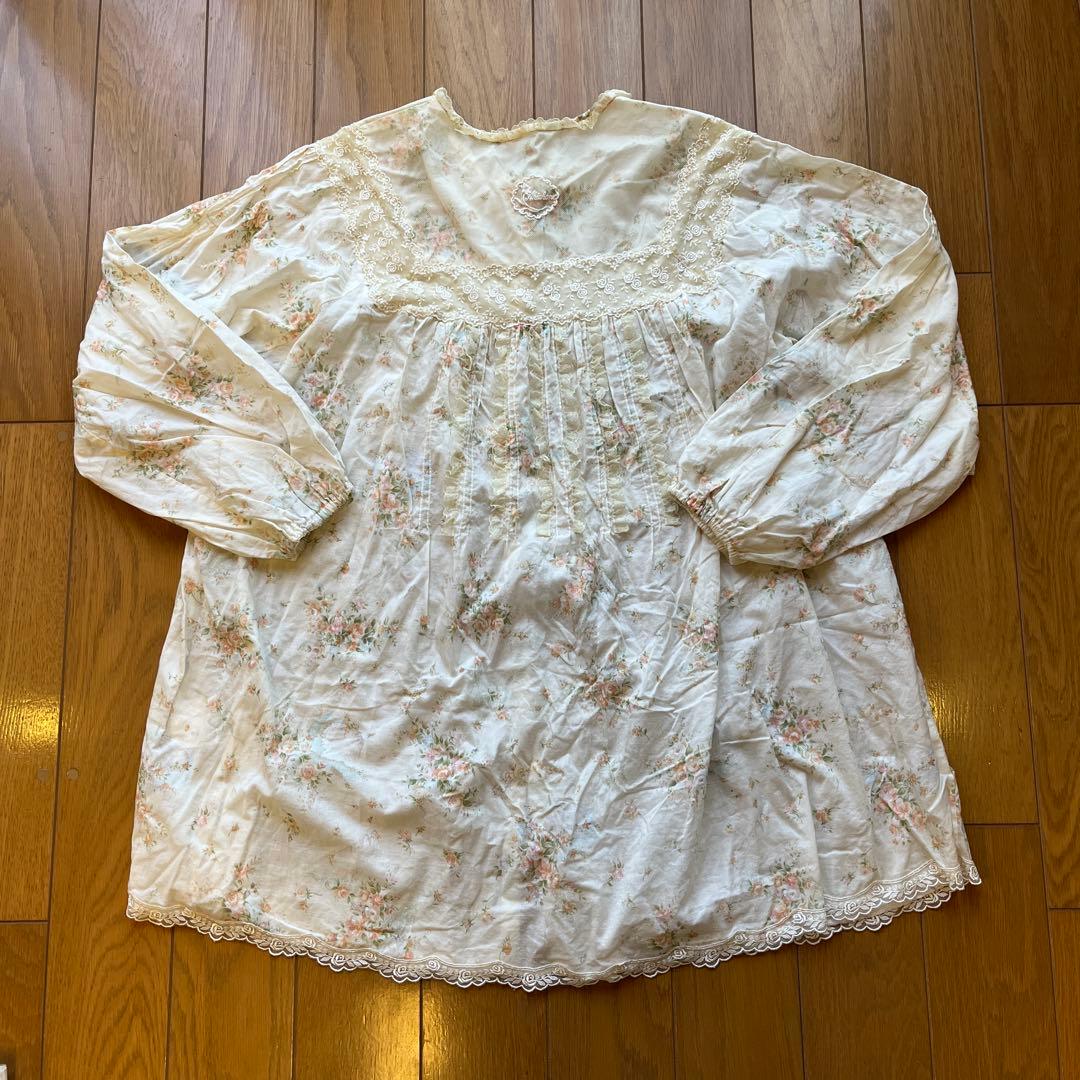 サエラアキアカネパジャマセット