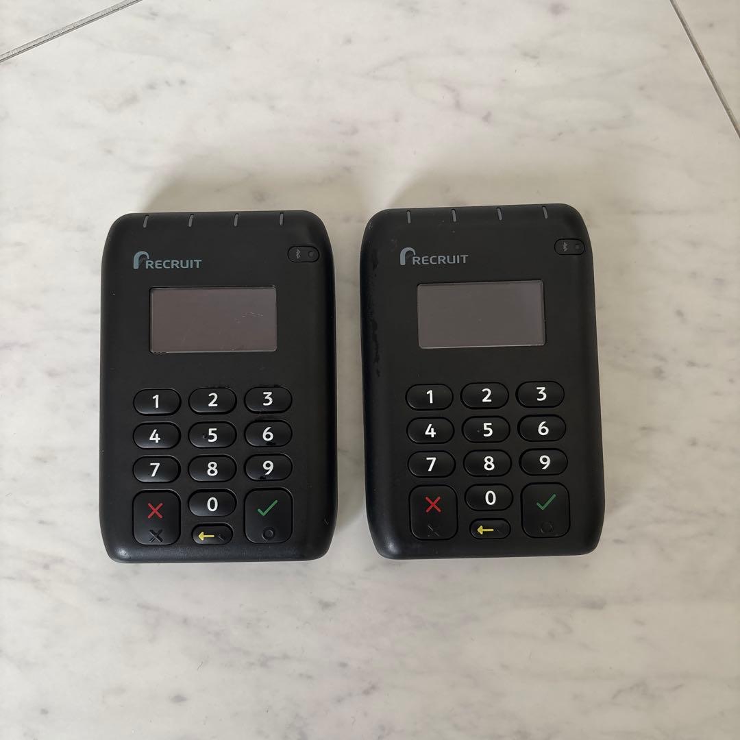 リクルート　エアペイ　カードリーダー　2台セット