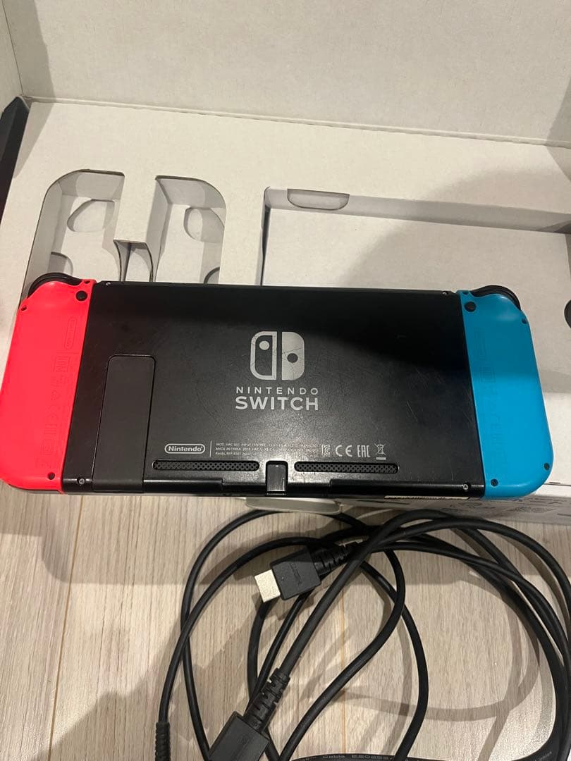 Switch 本体