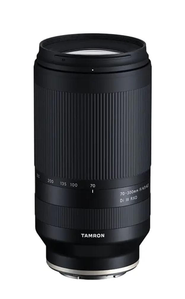 TAMRON 70-300mm F/4.5-6.3 Di III RXD ズーム
