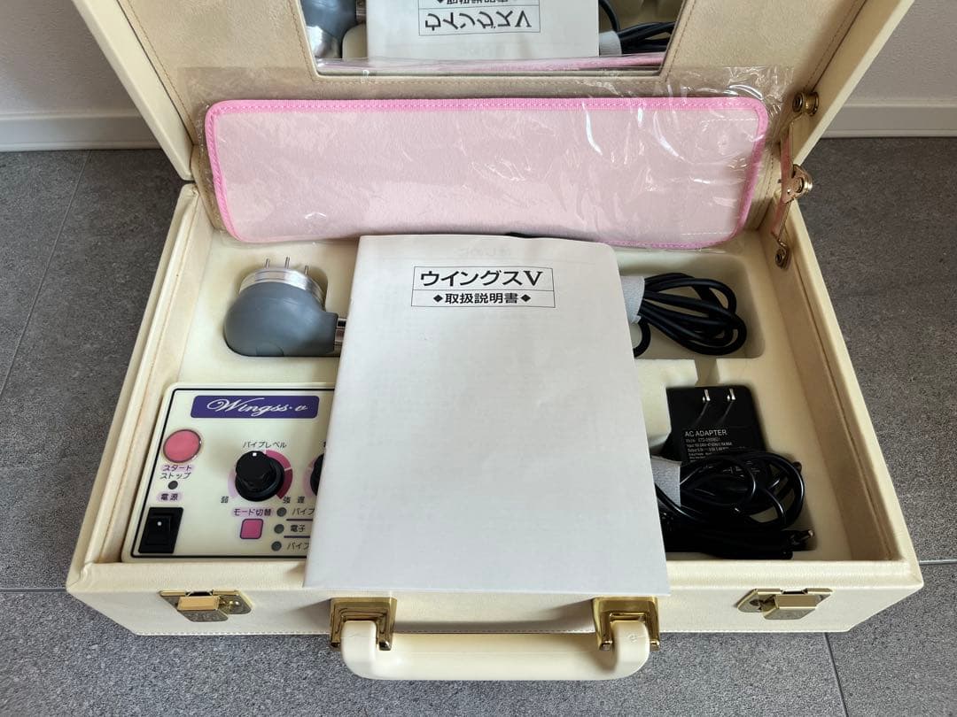 Wingss V美顔器ケース付きウィングスＶ吉丸美枝子ヴェーネレ⭐︎体全体肩腰美品