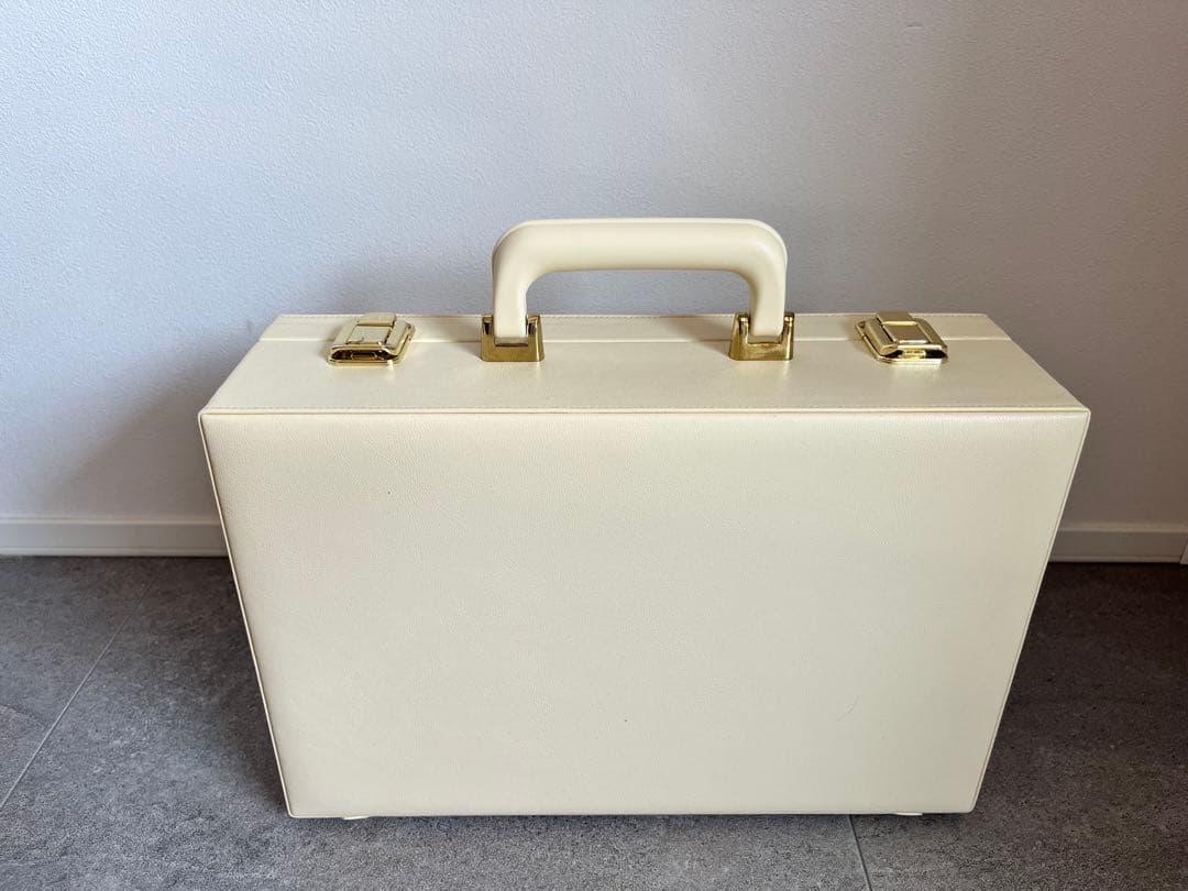 Wingss V美顔器ケース付きウィングスＶ吉丸美枝子ヴェーネレ⭐︎体全体肩腰美品