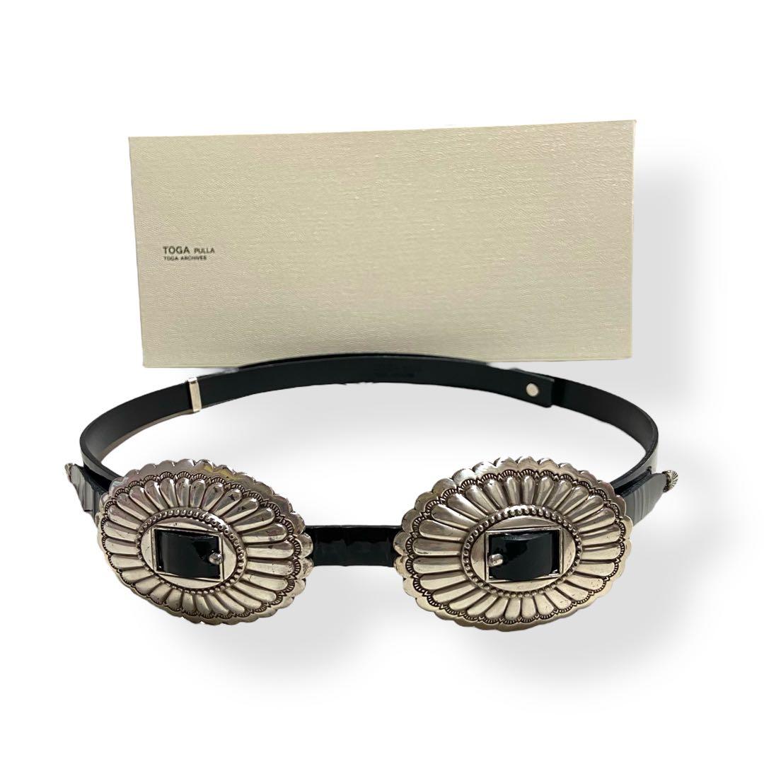 トーガプルラ★ダブルバックルベルト コンチョベルト 本革 レザー エナメル 黒