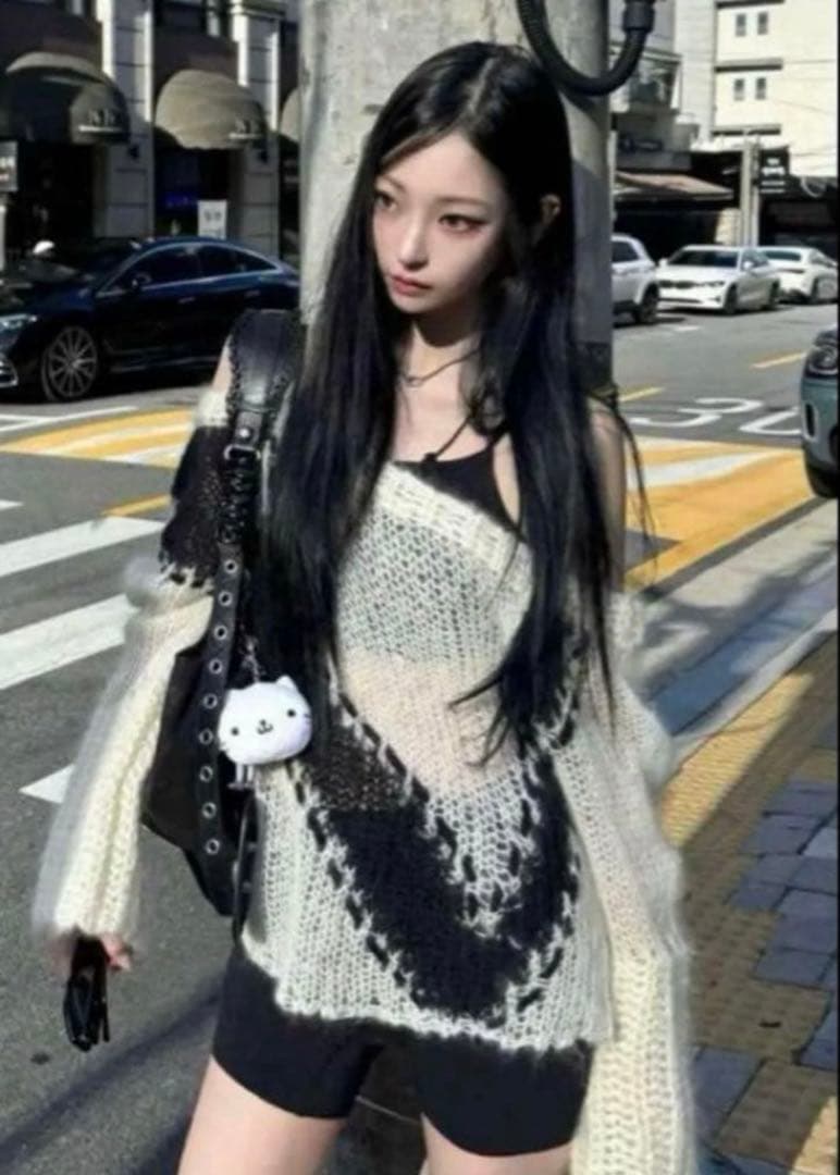 トップス theredthread S big symbol knit white