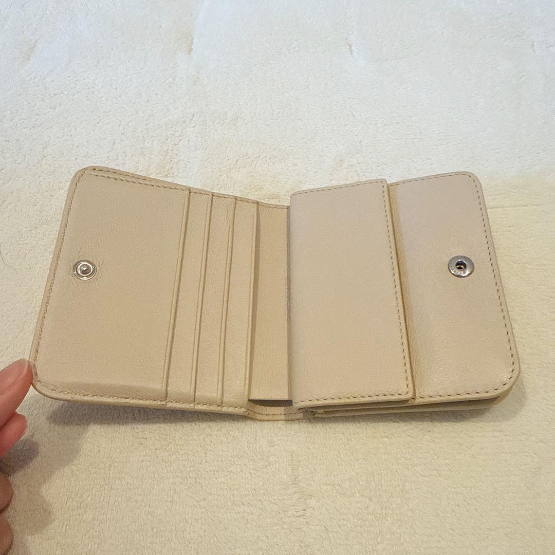 バレンシアガ　二つ折り財布　ベージュ