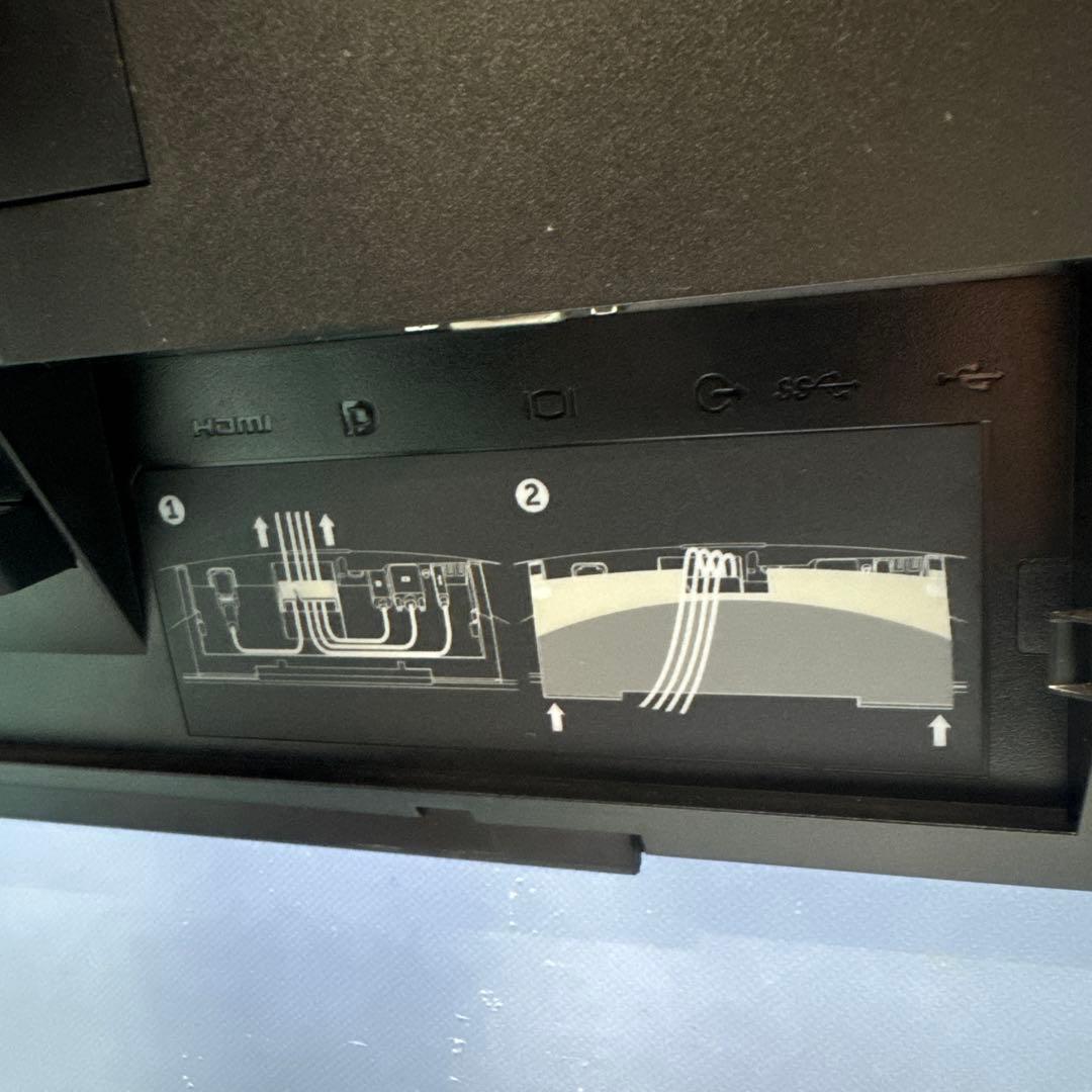 DELL P2418HT 23.8インチモニター　　ディスプレイ