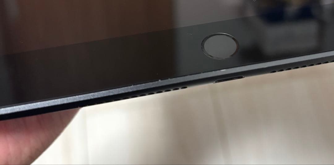 Apple iPad 第9世代　スペースグレー 本体　Wi-Fiモデル　64GB