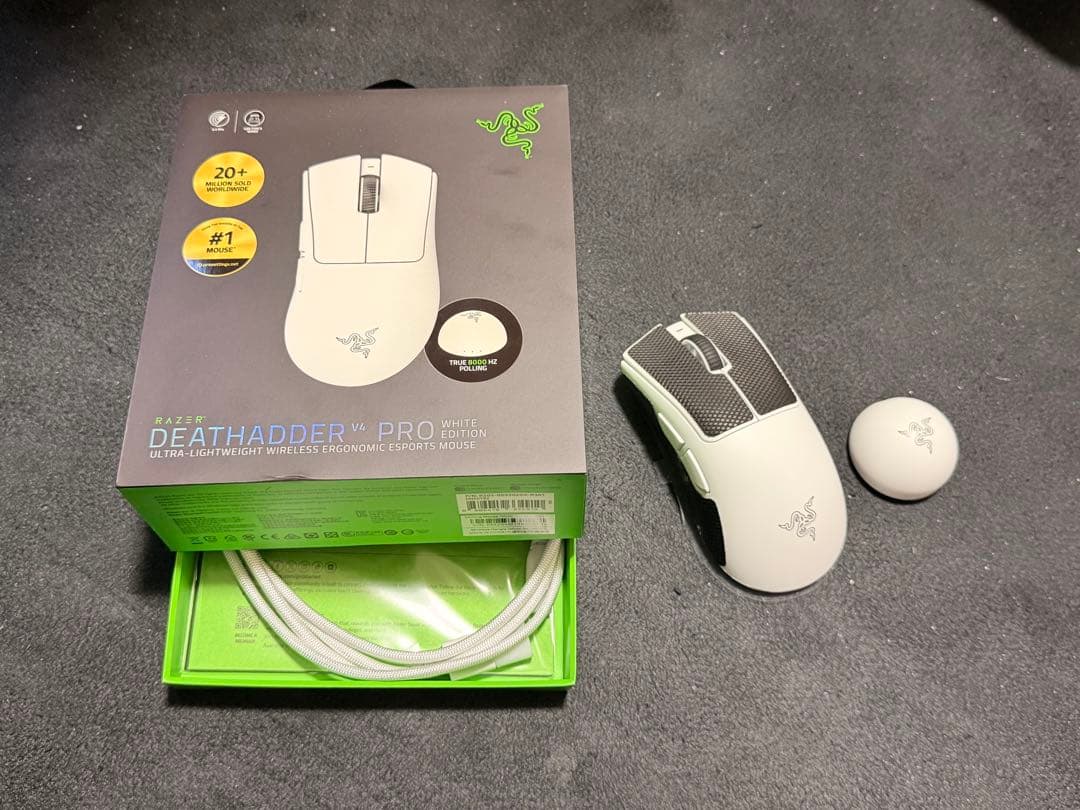 Razer DEATHADDER V4 PRO ホワイトエディション