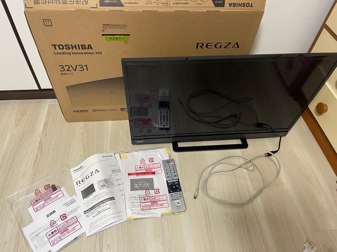箱付き美品　TOSHIBA 32V31 32インチ液晶テレビ　説明書あり