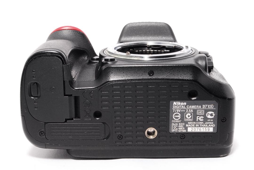 まだまだ使える◆Nikon D7100◆高性能◆ハイアマチュア機◆一眼レフカメラ